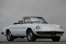 Image of 1976 Alfa Romeo 2000 Spider Veloce