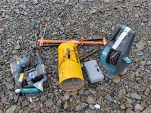 Image of Quantity Of 1x Master Industrial Heaterm + 1x Dremel 3000 Flexi Mini Angle Grinder