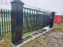 Image of 20' Set Electric Gates C/W Heavy Duty Post and Remote Controls