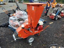 Image of Tracmaster Carravaggi Petrol Wood Chipper