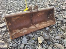 Image of Bucket - 1000mm Wide | 30mm Pins | 95mm Ears | 120mm Centres