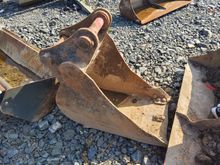 Image of Digging Bucket 18"Wide |170cms Ears | 295cms Centres | 50mm Pins