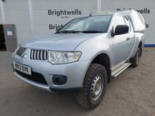 Image of MITSUBISHI L200 4LIFE CLUB CAB DI-D Pick-up