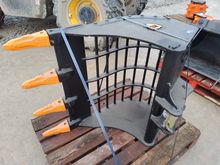 Image of Hardlife 040-HRD 4-6 Tonne Riddle Bucket to suit Takeuchi