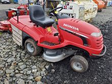 Image of Honda VTwin 2315 Ride On Mower