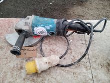 Image of Makita 9069 Angle Grinder 110V