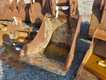 Image of 30" Excavator Bucket 255mm Ears 420mm Centres 65mm Pins