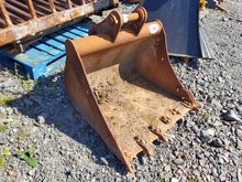 Image of 3' 6T Digging Bucket 165mm Ears; 290mm Centres; 50mm Pins