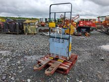 Image of Lansing Linde T 16 Powered Pallet Truck