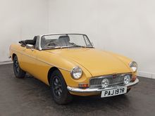 Image of 1976 MGB Roadster