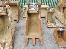 Image of 2' Toothed Bucket to suit 22T Excavator