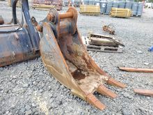 Image of 2ft Bucket with Teeth
