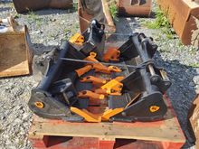 Image of TB210 Bucket Set: 300mm, 2 x 450mm, 600mm & Ripper Tooth