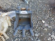 Image of Bucket 14inch Wide, 30mm Pins, 95mm Ears & 90mm Centres