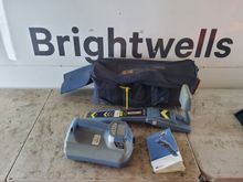 Image of Radiodetection RD8000 Cable and Pipe Detector with TX-10 Signal Transmitter