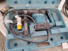 Image of Makita HR3210C Hammer Drill