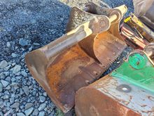 Image of Grading Bucket - Width 150mm, Pins 65mm, Ears 260mm, Centres 385mm