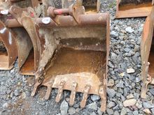 Image of 8T Takeuchi TB180 Bucket 91cm