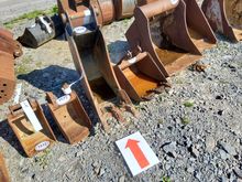 Image of Strickland 1ft Excavator Bucket 170mm Ears 340mm Centres 45mm Pins