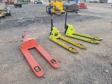 Image of 3x Pallet Trucks