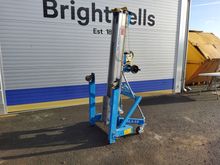 Image of Genie SLA-10 Material Lift