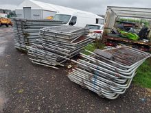 Image of Qty of Pedestrian Fencing & Feet