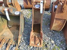 Image of 1ft Excavator Bucket 175mm Ears 240mm Centres 45mm Pins