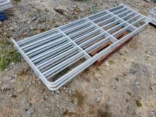 Image of 4x 10'x4' Sheep Hurdles