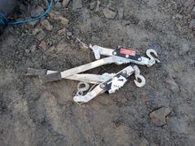 Image of x2 Pipe Pullers