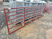 Image of 1x 13' Red Gate