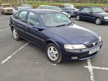 Image of 1998 Vauxhall Vectra CDX 2.5