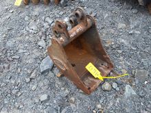 Image of Strickland Digging Bucket 1' Wide | 30mm  Pins | 100mm Ears | Bucket