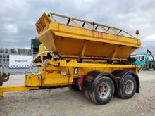 Image of Towable Gritter