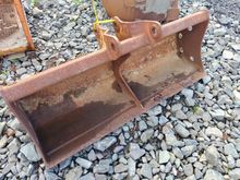 Image of Geith Grading Bucket 1550mm Wide | 40/45mm Pins | 130/260mm Ears | 320mm Centres