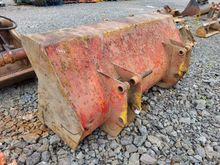 Image of JCB 3C Mark 3 80in Width Front Bucket - 45mm Pins, 870mm Ears, 300mm Centres