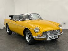 Image of 1976 MGB Roadster