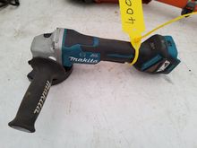 Image of Makita DGA467 Battery Powered Grinder