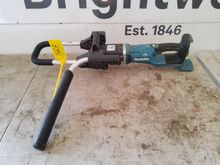 Image of Makita Brushless Cordless Earth Auger