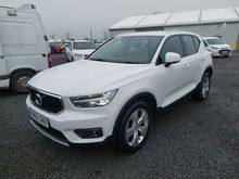 Image of VOLVO XC40 MOMENTUM PRO D3 AWD Estate