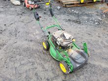 Image of John Deere Pedestrian Mower