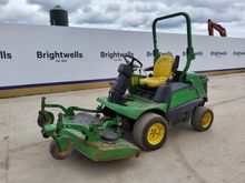 Image of John Deere 1570 4wd Outfront Ride On Mower