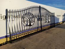 Image of 18ft Pair Of Metal Gates - Tree Design