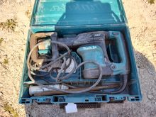 Image of Makita HM0871C Hand Held Pecker 240V