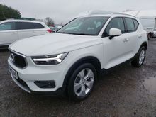 Image of VOLVO XC40 MOMENTUM PRO D3 AWD Estate