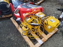 Image of Pallet Of Misceleneous Transformers