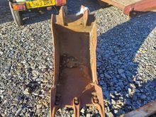 Image of 17" Bucket 45mm Pins 180mm Ears