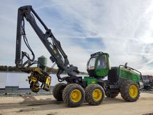 Image of John Deere 1270G Timber Harvester
