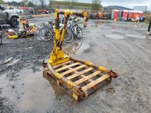 Image of Engine Crane