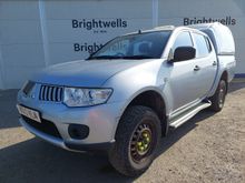 Image of MITSUBISHI L200 4LIFE LB DCB DI-D 4X Pick-up