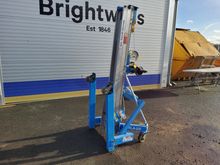 Image of Genie SLA-10 Material Lift